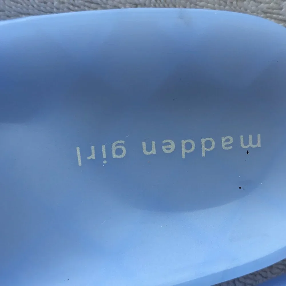 Madden Girl Teddy Jelly Sandals Blue Size 8 NWT - Picture 2 of 5